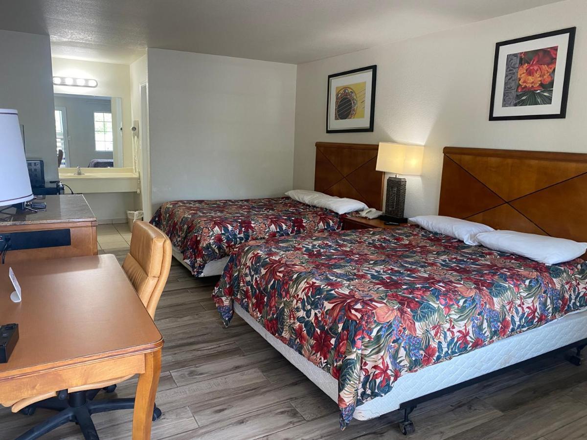 Cedar Creek Inn Bertram Eksteriør bilde