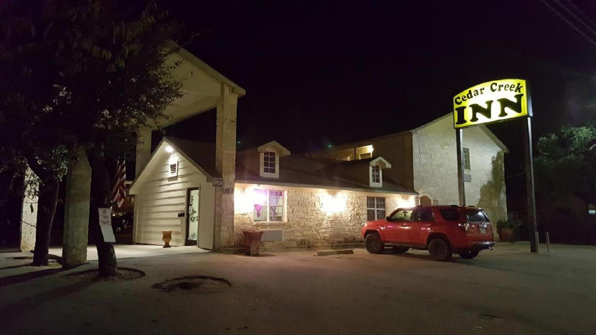 Cedar Creek Inn Bertram Eksteriør bilde